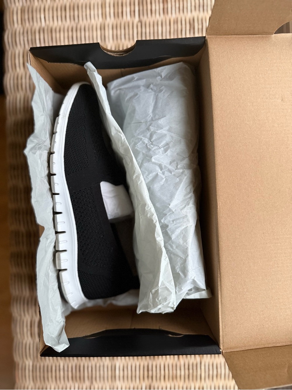 Cole Haan Women’s Zerogrand Slip-On Sneakers Size 9 New in Cole Haan Box